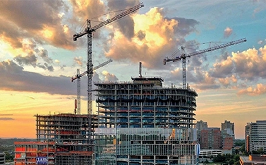 Terex Hammerhead Tower Crane operating on jobsite